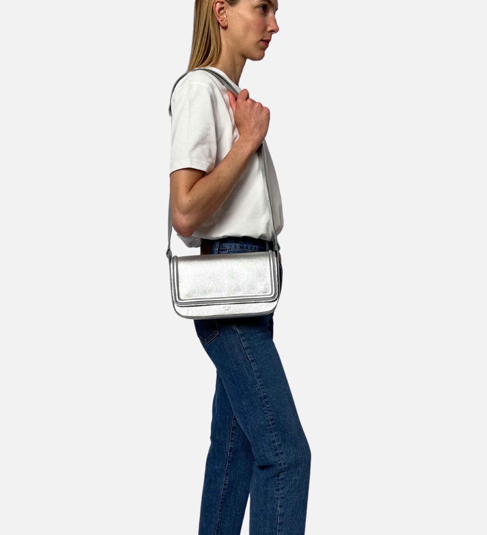 Sac Nine baguette en cuir grainé coloris argent THYRS